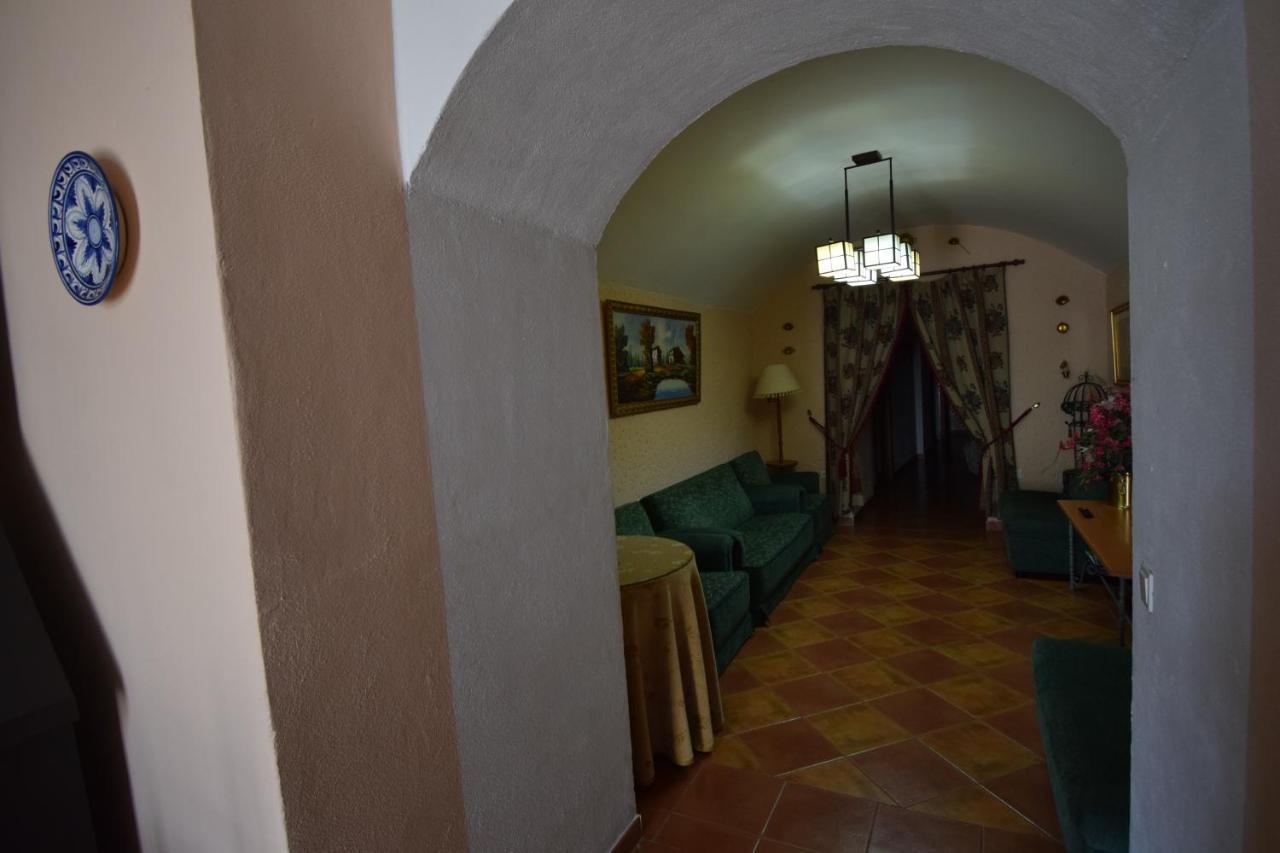 Apartamentos Horno Y Casa De Dulce Purullena Exterior photo